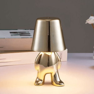 چراغ رومیزی LED مجسمه فیگور طراح با شید پارچه‌ای رنگی