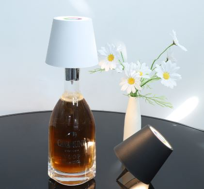 چراغ رومیزی LED طرح بطری نوشیدنی قابل شارژ