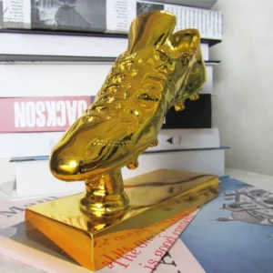 تندیس کفش طلایی فوتبال از جنس رزین