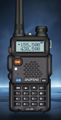بیسیم دستی دوالبند BaoFeng مدل UV-5R مناسب طبیعتگردی و خودرو