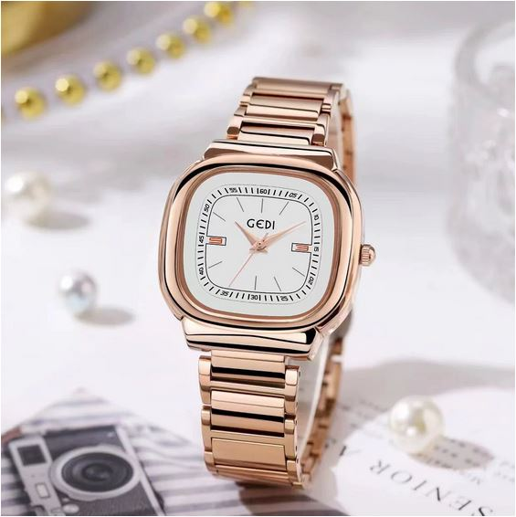 ساعت مچی زنانه مربعی ساده Gedi با بند استیل