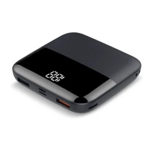 پاوربانک مینی با نمایشگر دیجیتال و ظرفیت ۲۰۰۰۰ میلی‌آمپر